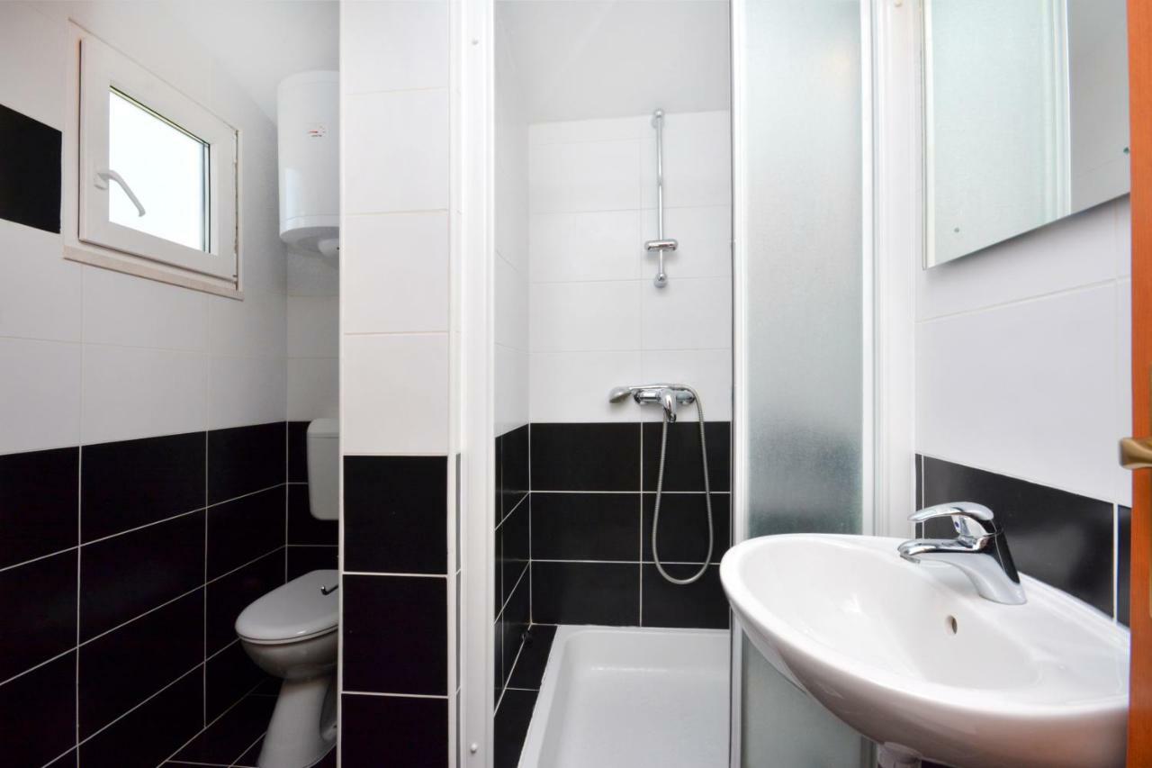 Beach Apartman Petra Подстрана Екстериор снимка