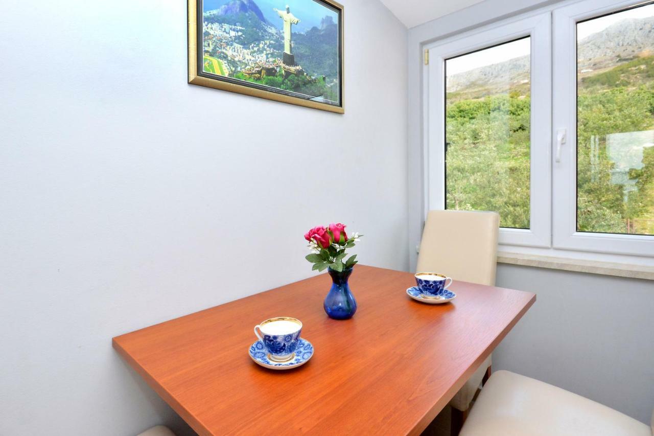 Beach Apartman Petra Подстрана Екстериор снимка