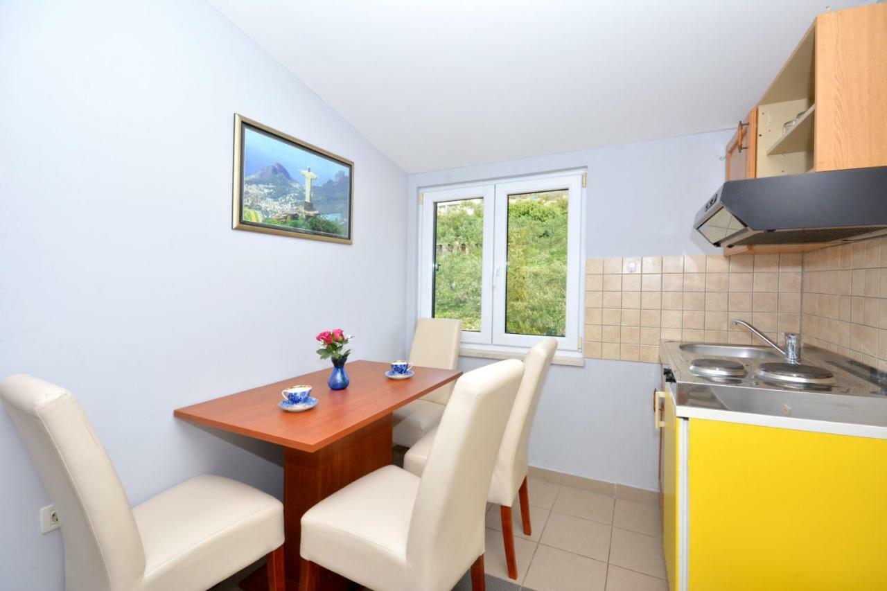 Beach Apartman Petra Подстрана Екстериор снимка